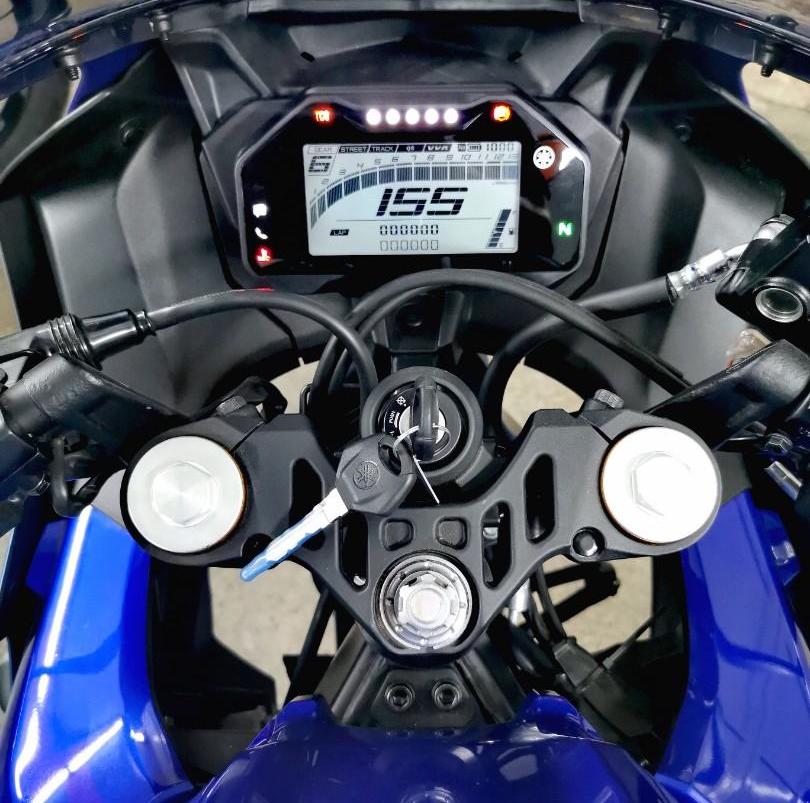 Yamaha YZF R25 price specs mileage colours photos and reviews   Bikes4Sale