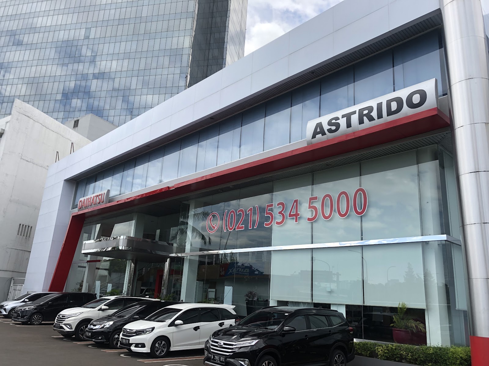 Daihatsu Cempaka Putih Sales Terbaik