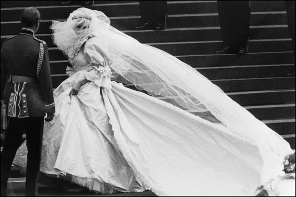 princess diana wedding. princess diana wedding photos.