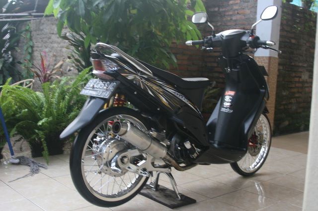 Modifikasi Yamaha Mio 2012 Reviewed by Siti Sarboah on Kamis, 27  title=