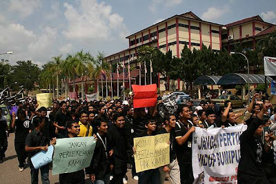 Sekitar bantahan Pelajar UiTM