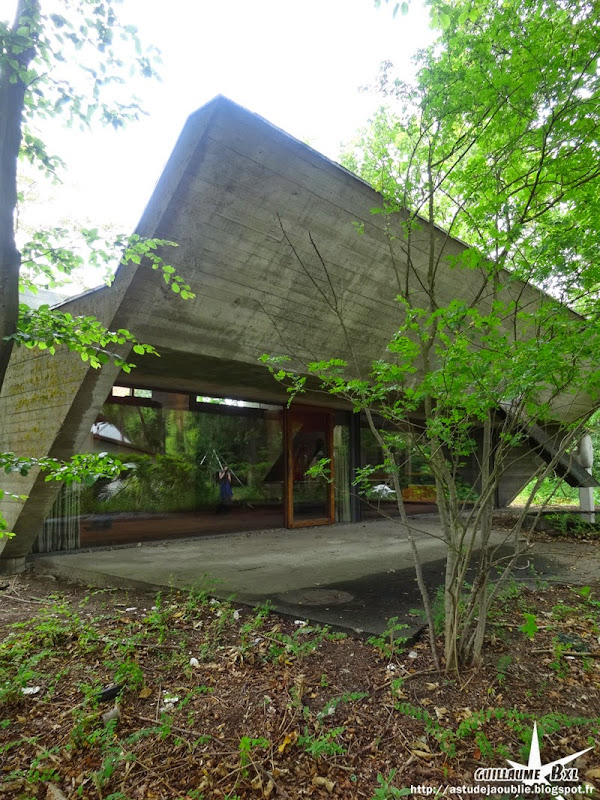 Belgique - Laethem-Saint-Martin (Sint-Martens-Latem) - Maison Van Wassenhove  Architecte: Juliaan Lampens  Construction: 1973 