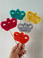 https://laventanaazul-susana.blogspot.com.es/2017/06/217-mini-coronas-crochet.html