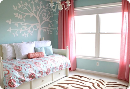 blue and pink girls room