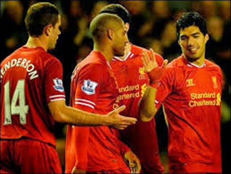 Luis Suárez destavca como goleador del Liverpool