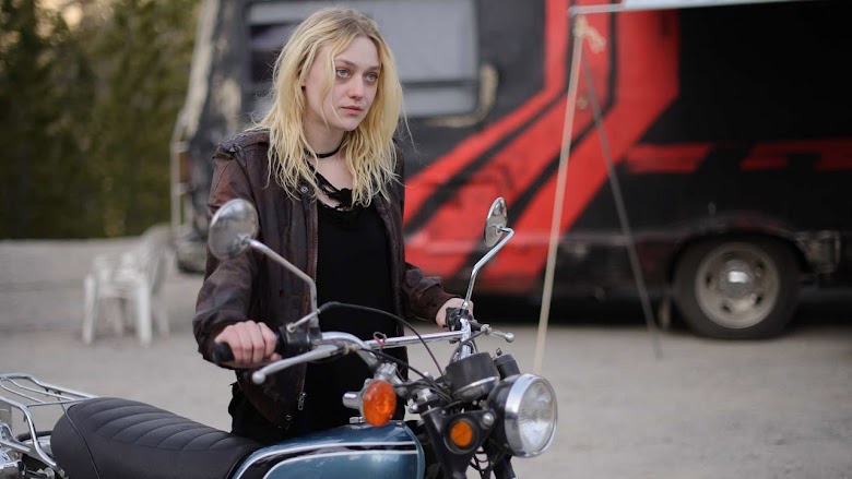Viena and the Fantomes 2020 pelicula completa online