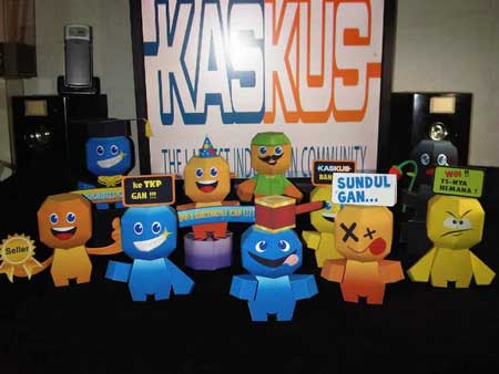 Kaskus Emoticon Papercraft Part 3