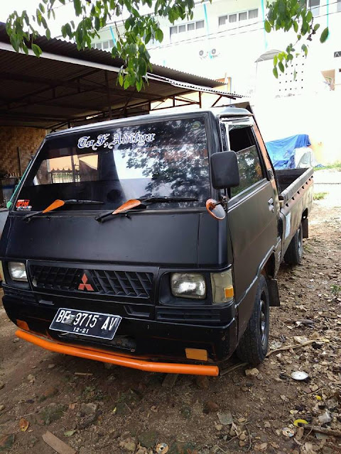 cutting sticker l300 oranye hitam