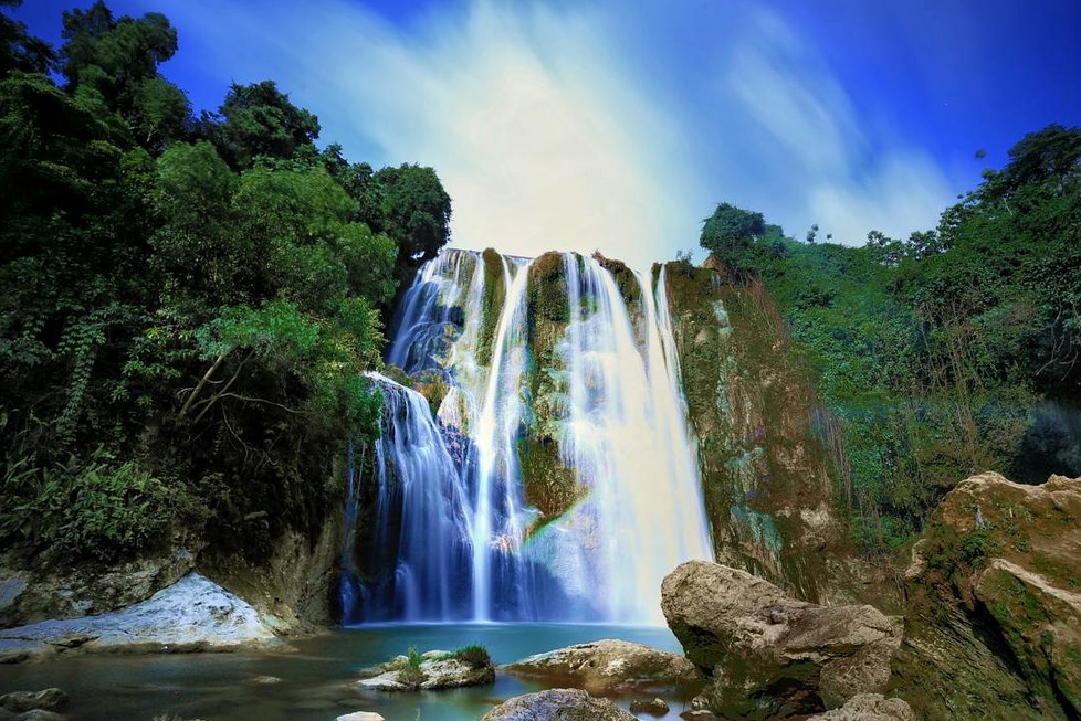 Foto Foto Air  Terjun  Wisata Tercantik yang Di Indonesia 