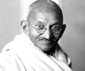 Cerita Motivasi Mendidik: Humor Mahatma Gandhi