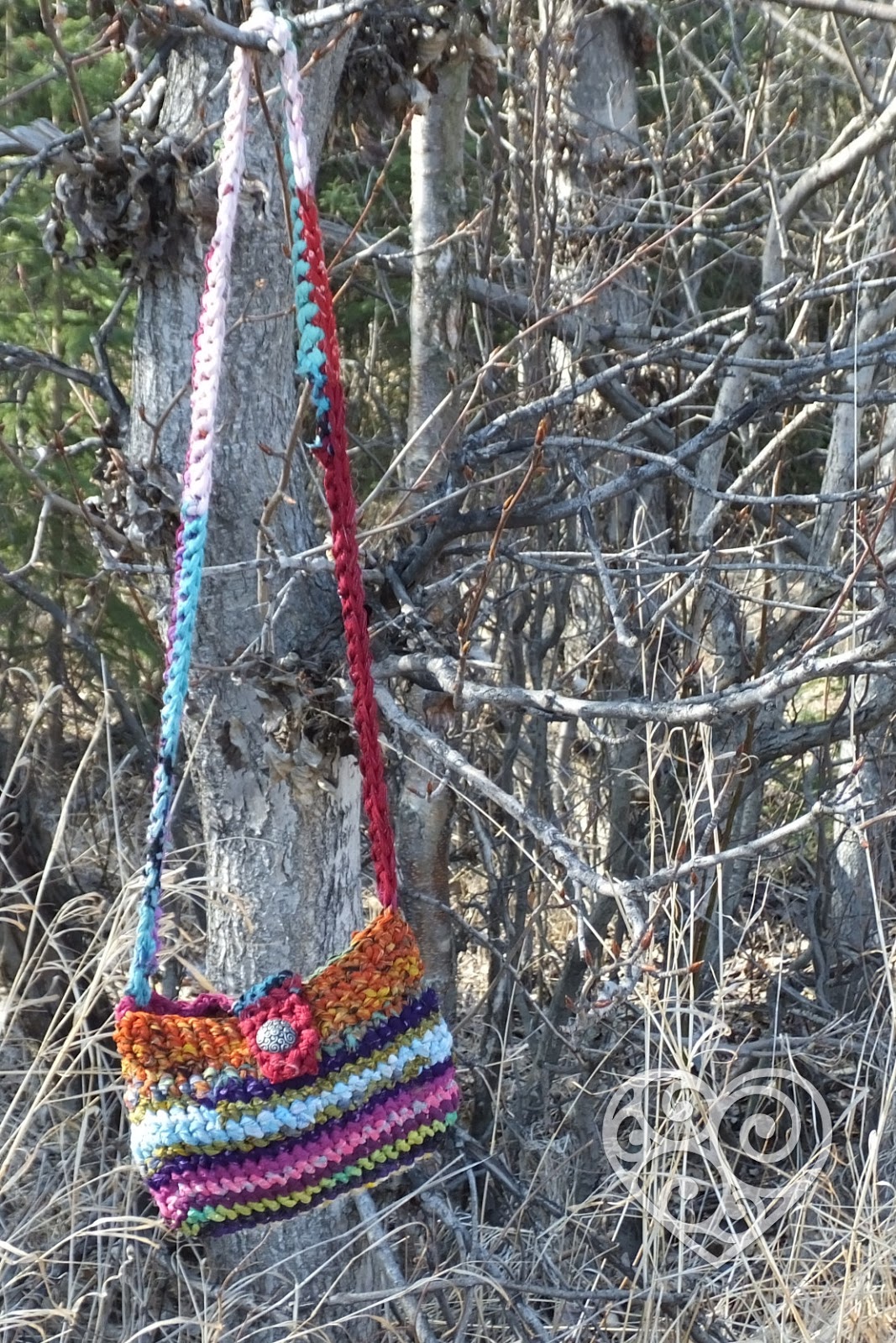 Darn Good Yarn - recycled chiffon sari ribbon purse