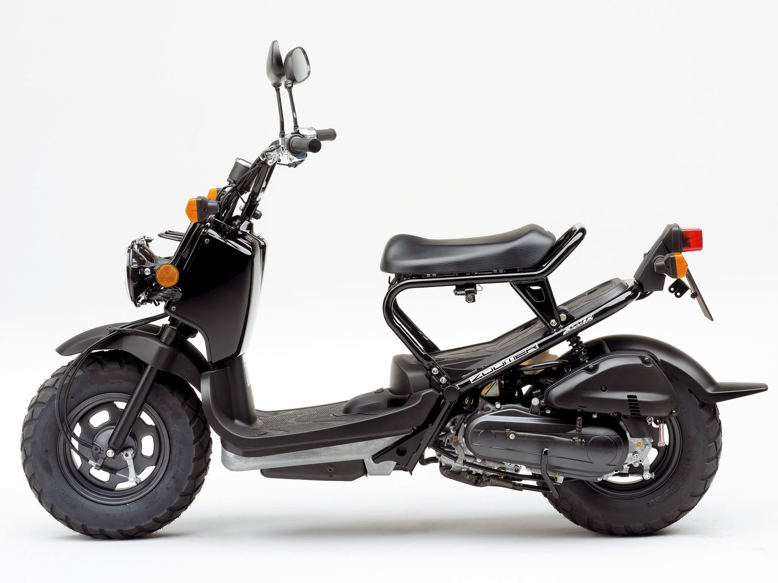 2005 HONDA  Zoomer  Scooter  Pictures Accident lawyers info