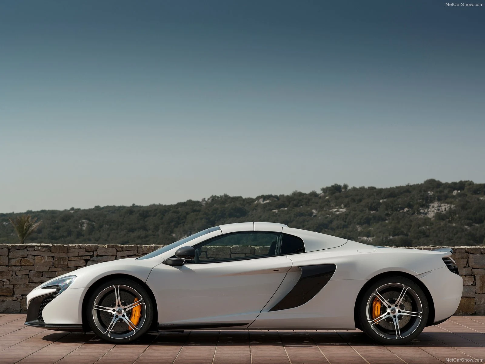 Hình ảnh siêu xe McLaren 650S Spider 2015 & nội ngoại thất