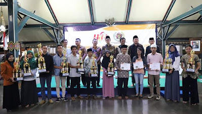 SMP 2 Purworejo Borong Piala Lomba  Menulis Jurnalistik dan Lomba Foto Pariwisata Purworejo