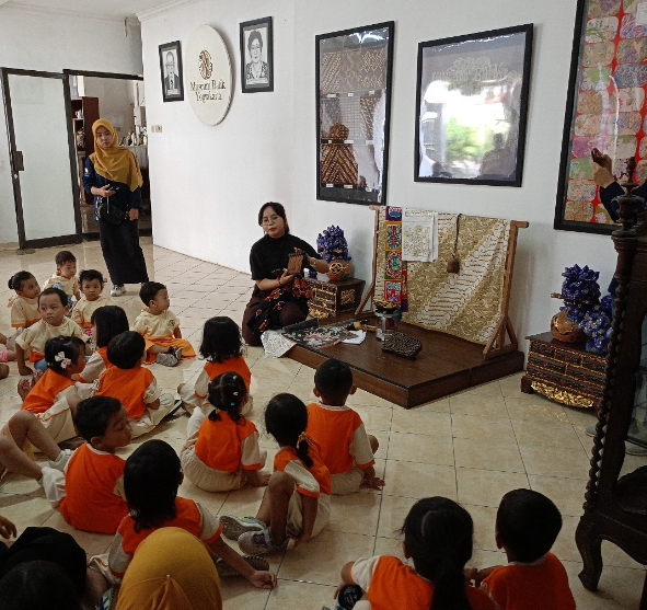 Pesona Keindahan Batik Asli Yogyakarta: Mengenal Warisan Budaya Indonesia yang Luar Biasa