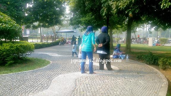 Berkelah di Taman Layang-layang Metropolitan