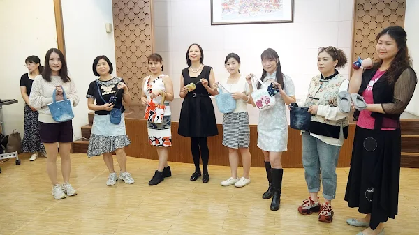 ▲學員透過走秀展示作品。（記者林明佑攝）
