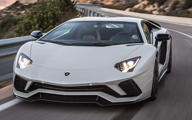 Lamborghini Aventador S