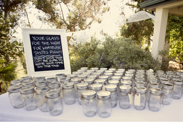 I've decided on having a sweet table at our wedding and wanted also to dot