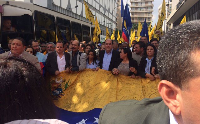 Diputados denuncian ante la OEA la situación de la Asamblea Nacional.