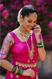 Anchor Anasuya Bharadwaj Beautiful Pics In Half Saree