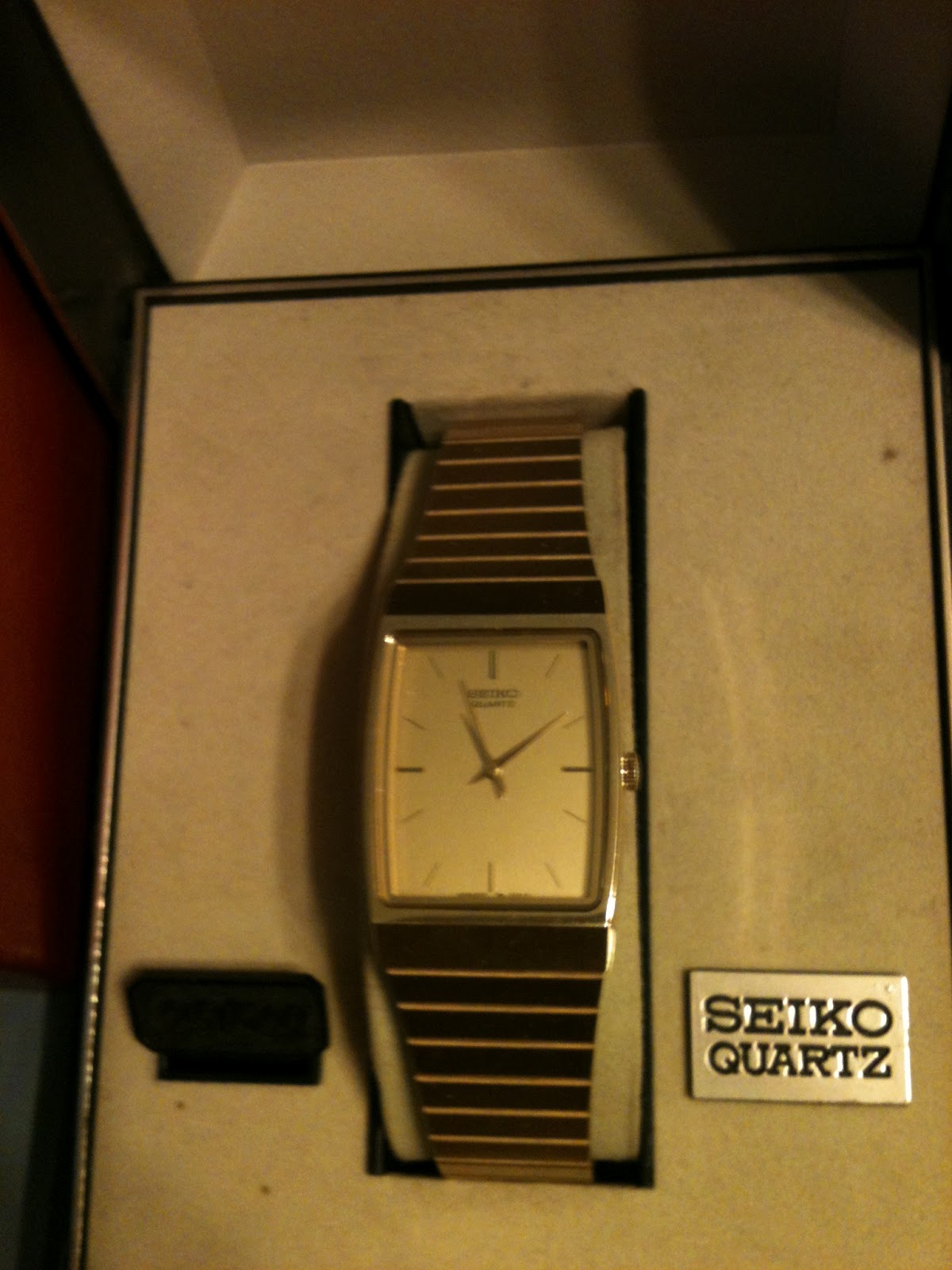 Thin Band, Seiko New Old Stock, works and shines like new Men's Quartz