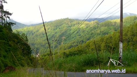 Gowes Paralayang Lewat Songgoriti 3