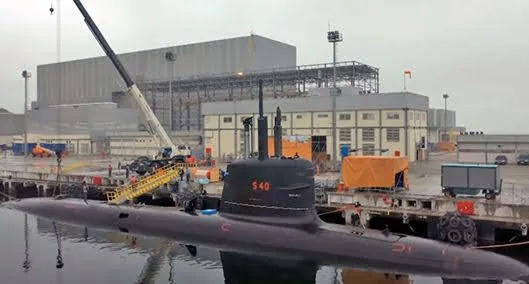 Submarino brasileño Riachuelo atracado en Itaguaí (Marihna Brasil).