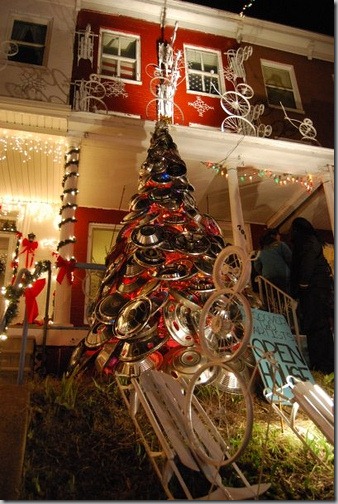hubcap tree and tire santa