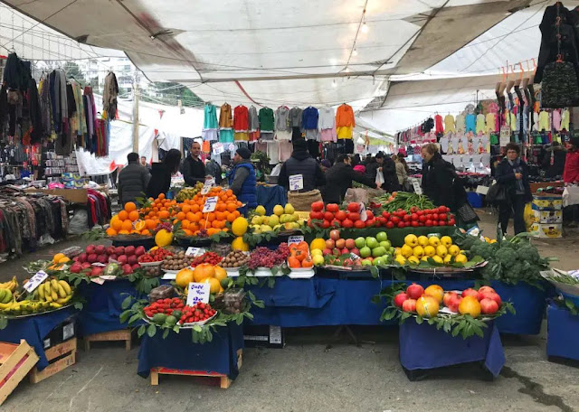 بازار يشيل كوي في إسطنبول