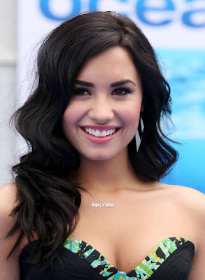 Demi Lovato Hair Styles