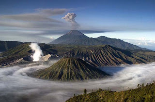 Bromo Tour Package : Yogyakarta Tour, Bromo Tour, Ijen Tour, Bali Tour