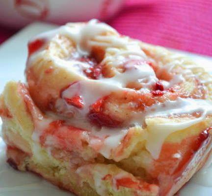 Strawberry Cinnamon Rolls