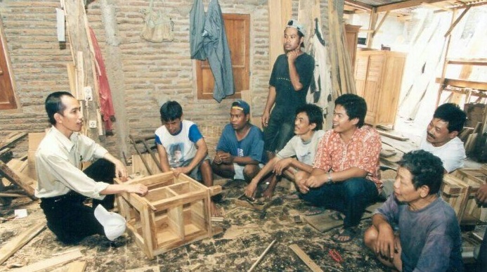 Lowongan Kerja Tukang Kayu Mebel Furniture Luar Negeri - PJTKI RESMI