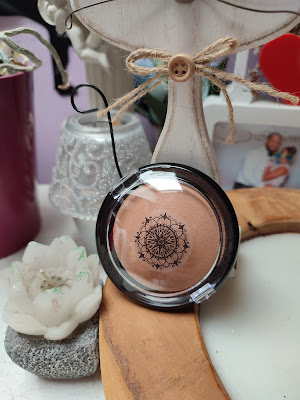 Schminka Baked Bronzer v odtieni Sun Touch