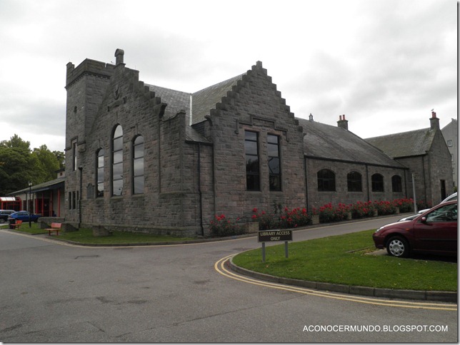 Elgin. Biblioteca-PA070338