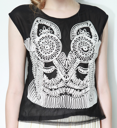 Tribal Embroidery Muscle Tee