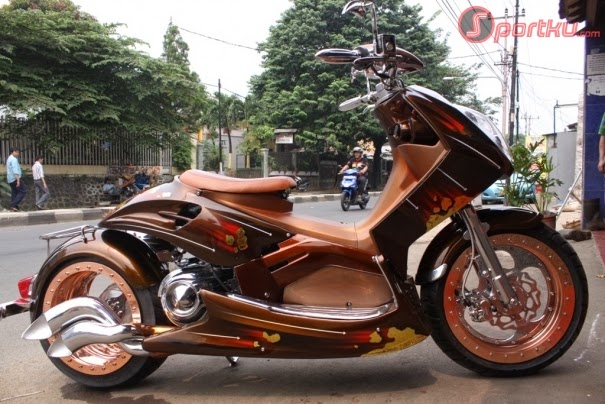 ... modifikasi diatas dengan hasil modifikasi scorpio Z dan RX king