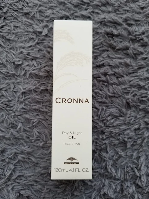 ミルボンのヘアオイル「CRONNA」