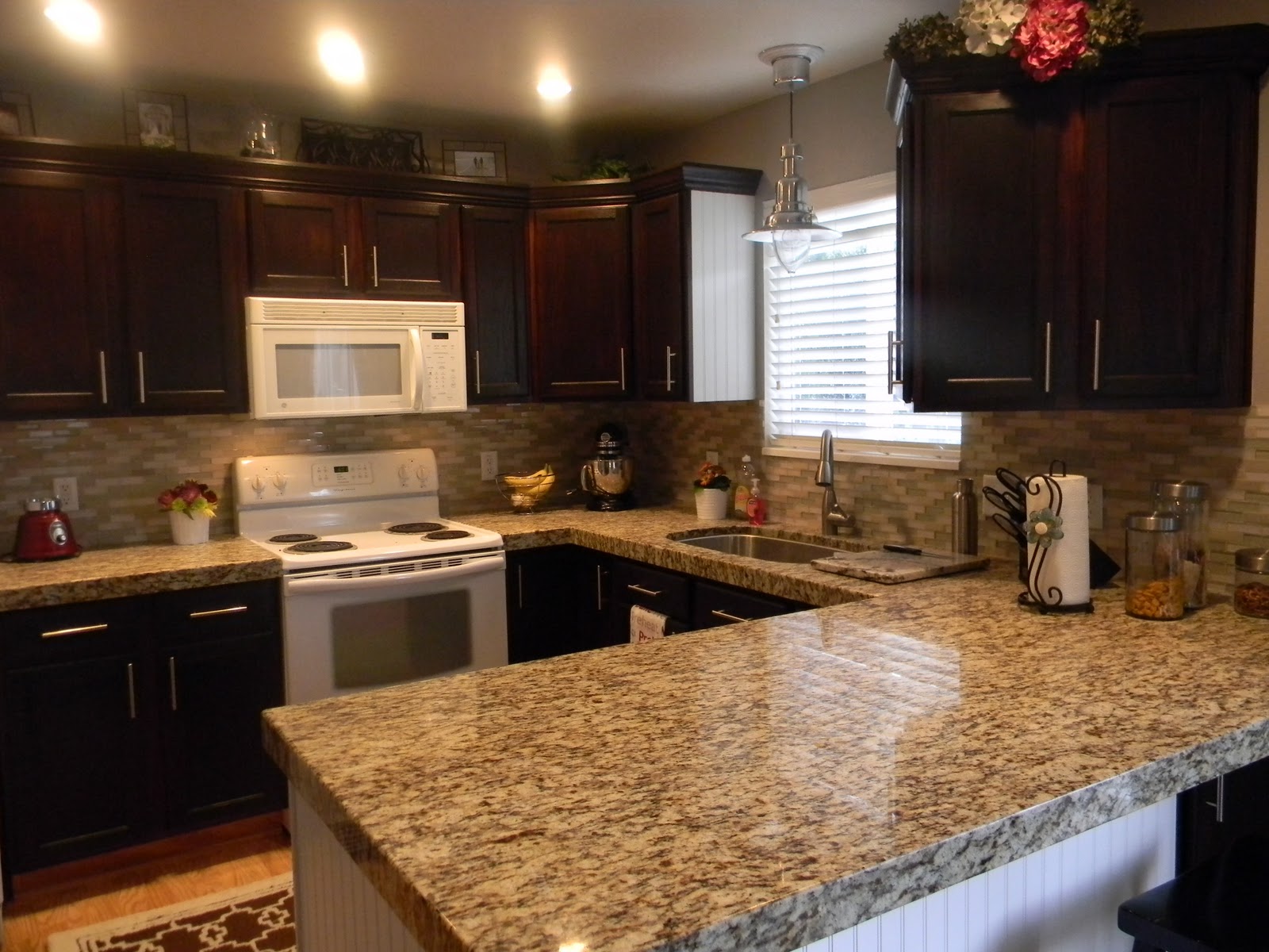 Kitchen Countertop Backsplash