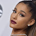 Ariana Grande faz piada sobre morte de menina de 6 anos e pede desculpas