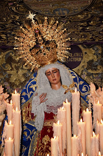 María Stma. de las Angustias Coronada - Sevilla