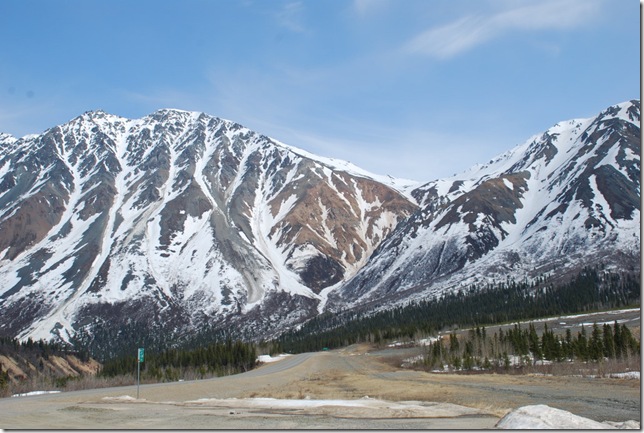 05-04-09 Richardson Highway between Delta Junction and Paxson 152