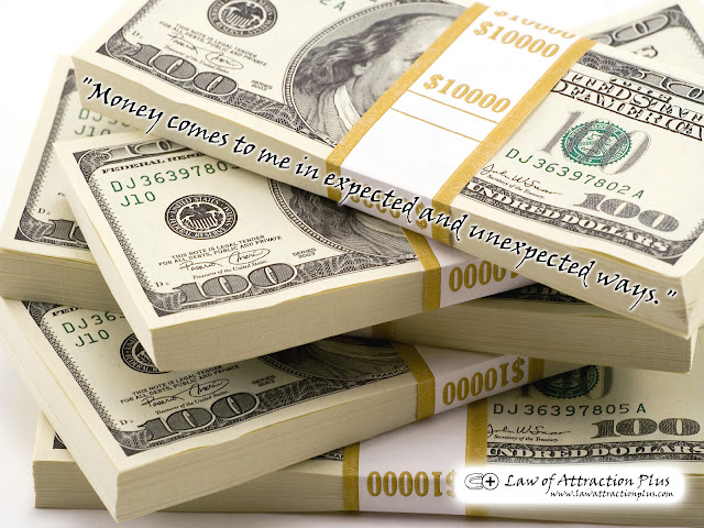 Free Law of Attraction Wallpaper with Decree and Positive Affirmation about Money