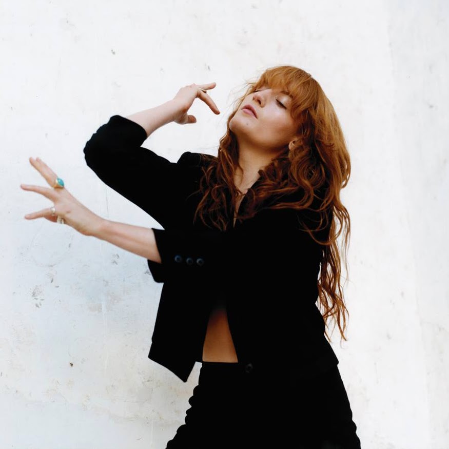 Florence + The Machine e os problemas amorosos no clipe de ‘Ship To Wreck’ 