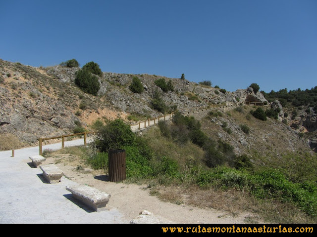 Ciudad Encantada: Aparcamiento del Ventano del Diablo