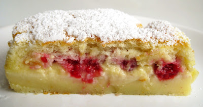 Recette de gateau magique à la framboise : pâtisserie qui se divise en trois couches à la cuisson