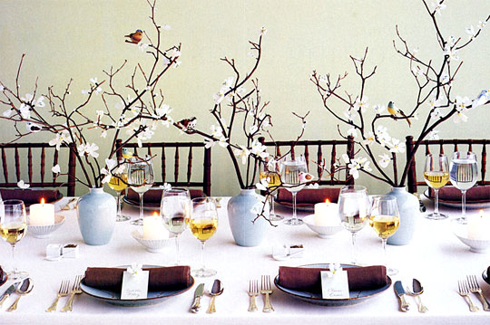 White Christmas White table setting I love the idea of finding a small 