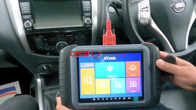 Programming 2020 Nissan Navara Key with Xtool X100 Pad3 01