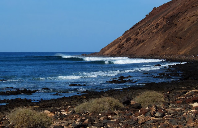 Surf, Waves, Lobos, Canaries